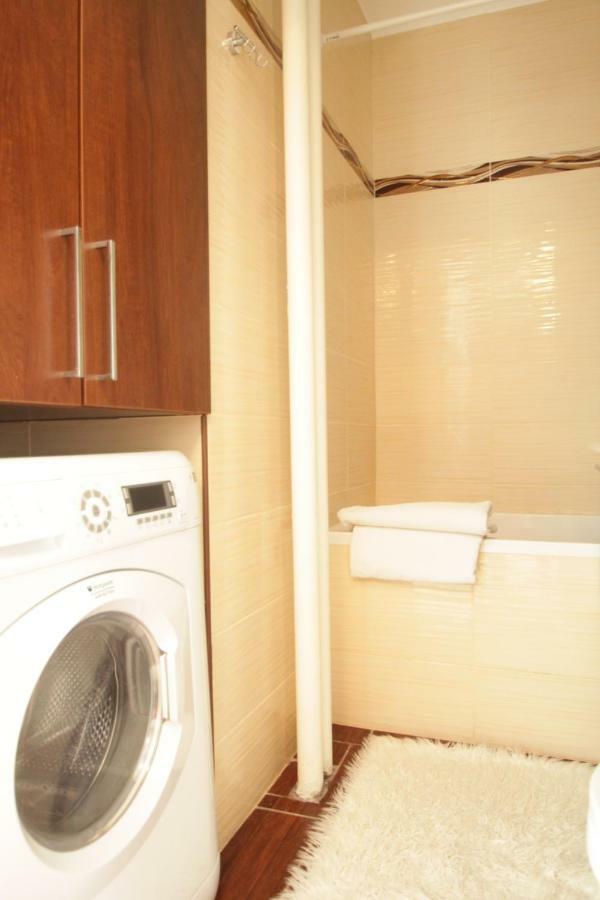 Happy Home Krochmalna Apartment Varşovia Exterior foto